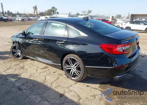 2021 Honda Accord Hybrid Touring z USA, uszkodzony, nr VIN 1HGCV3F96MA018882